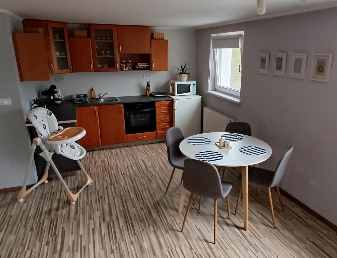 בויניצה Apartman S Vyhladom Na Bojnicky Zamok מראה חיצוני תמונה