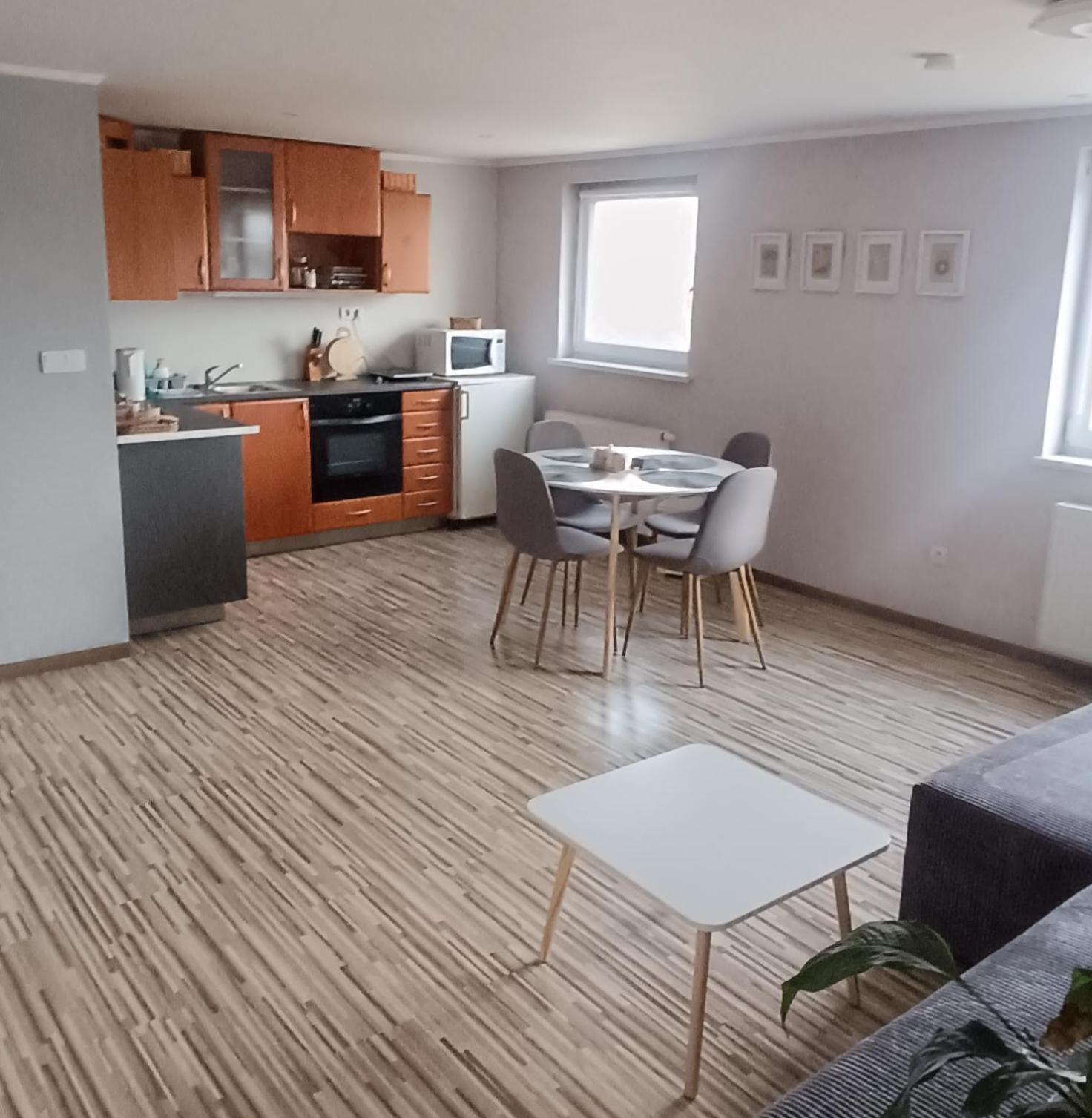 בויניצה Apartman S Vyhladom Na Bojnicky Zamok מראה חיצוני תמונה